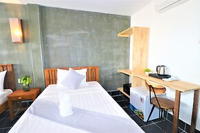 Grand Elevation Hotel