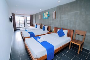 Grand Elevation Hotel