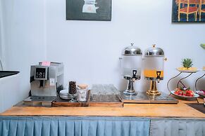 Grand Elevation Hotel