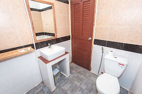 Grand Elevation Hotel