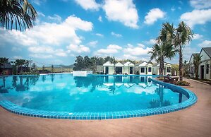 Saichon Grand View Resort