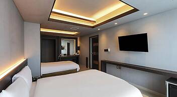 Suntree Hotel