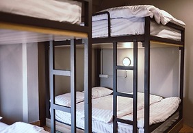 Merge Hostel