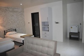 Galaxy Hotels & Apartments