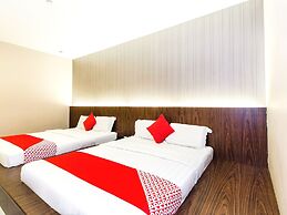 Super OYO 340 Comfort Hotel