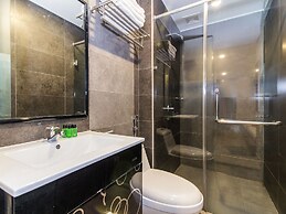 Super OYO 340 Comfort Hotel