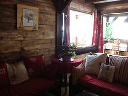 Chambres d'Hôtes Chalet De La Source
