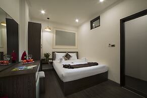 Galliot Central Hotel