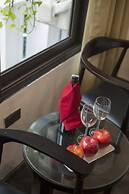 Galliot Central Hotel