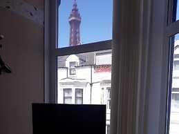 Belroy Hotel