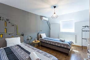 Benjamin Franklin Suite