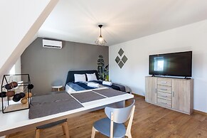 Benjamin Franklin Suite