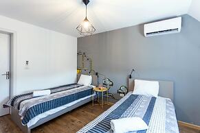 Benjamin Franklin Suite