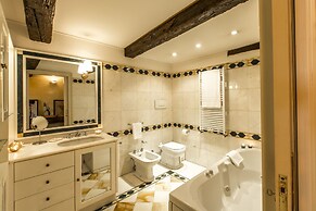 Attic Panoramic View R&R