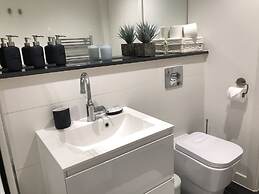 Cosy One Bedroom Apartment By Creatick