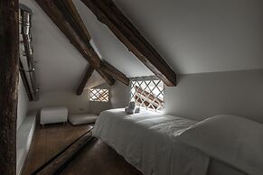 Design District Apartment R&R