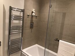 Modern Apartment By Creatick