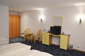 Hotel B8 Voerde