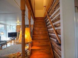 Edelweiss Mountain Haus -- Ev #3386 3 Bedroom Cottage by RedAwning