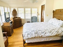 Edelweiss Mountain Haus -- Ev #3386 3 Bedroom Cottage by RedAwning