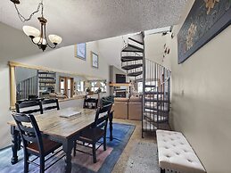 Pet Friendly Ski-In Ski-Out Right By The Lift and Golf Course - FP310 