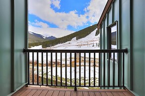 Pet Friendly Ski-In Ski-Out Right By The Lift and Golf Course - FP310 