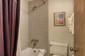 Pet Friendly Ski-In Ski-Out Right By The Lift and Golf Course - FP310 