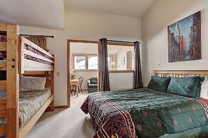 Pet Friendly Ski-In Ski-Out Right By The Lift and Golf Course - FP310 