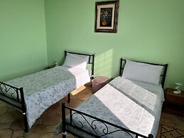 Casa T Bed and Breakfast & Home Restaurant