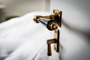 Fitz-Roy Urban Hotel Bar and Garden