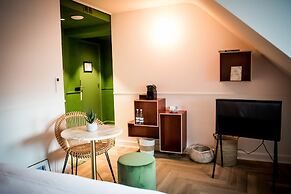 Fitz-Roy Urban Hotel Bar and Garden