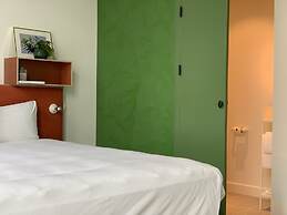 Fitz-Roy Urban Hotel Bar and Garden