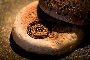 Fitz-Roy Urban Hotel Bar and Garden