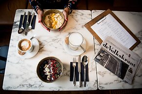 Fitz-Roy Urban Hotel Bar and Garden