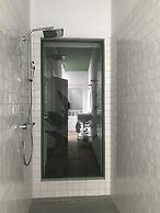 Fitz-Roy Urban Hotel Bar and Garden