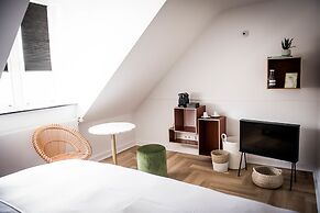 Fitz-Roy Urban Hotel Bar and Garden