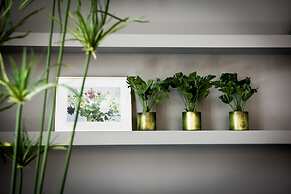 Fitz-Roy Urban Hotel Bar and Garden