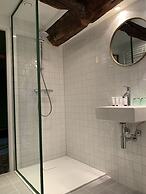 Fitz-Roy Urban Hotel Bar and Garden