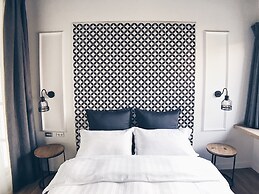 The Gatsby Apartment