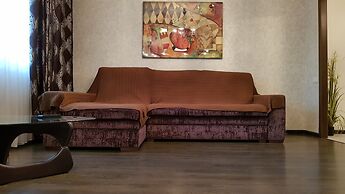 DeLuxe Apartment Akademika Yangelya 2