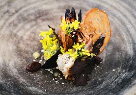 Beachfront Apt In Alamanda Beachfront Resort 25