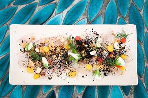 Beachfront Apt In Alamanda Beachfront Resort 25