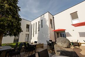 Dorfmeister Business Hotel B&B