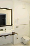 Dorfmeister Business Hotel B&B