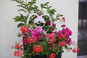 La Rose Tremiere