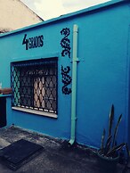Hostal 4 Grados - Hostel