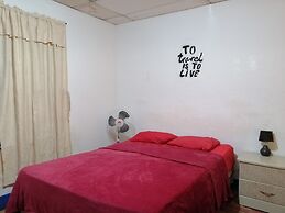 Hostal 4 Grados - Hostel