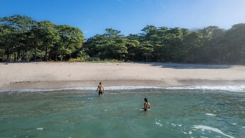 Hotel Nantipa - A Tico Beach Experience