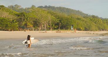 Hotel Nantipa - A Tico Beach Experience