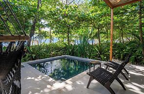 Hotel Nantipa - A Tico Beach Experience